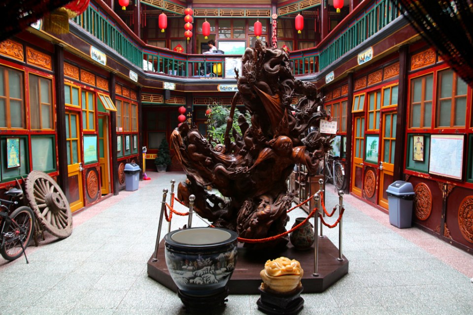 Hostelli: Leo Courtyard