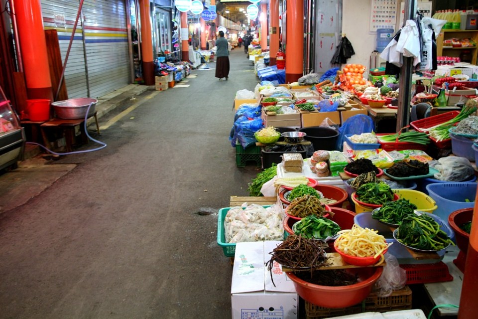 Etelä-Korealaisella torilla