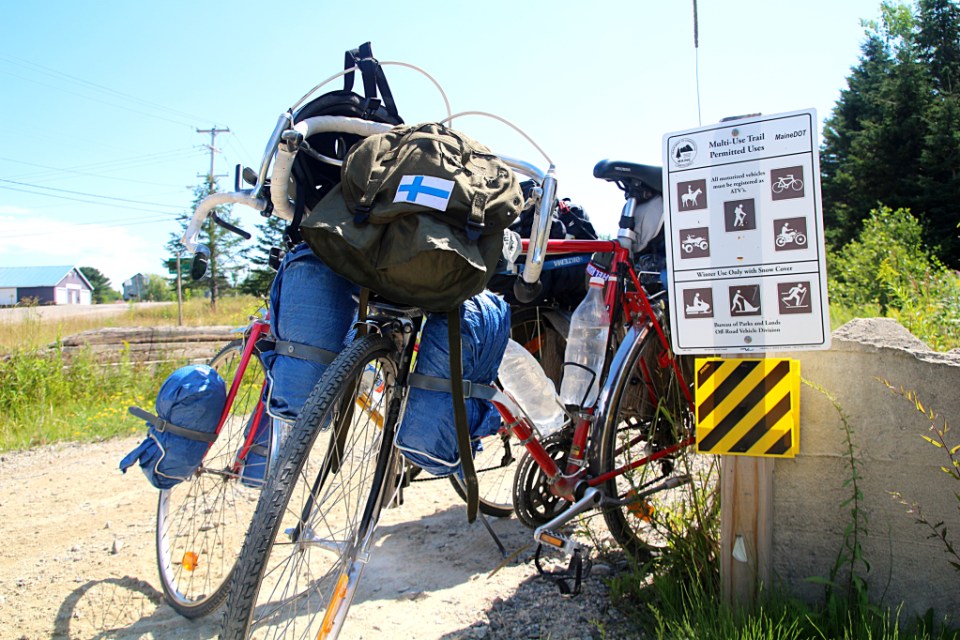 Pyöräteillä sallittua