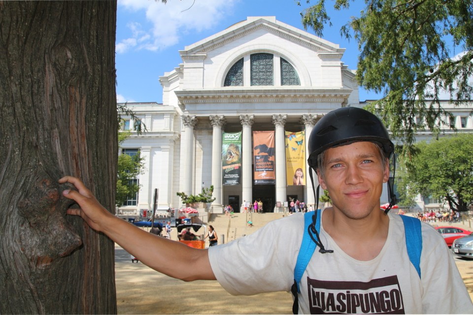 Luonnontieteelliseen museoon menossa