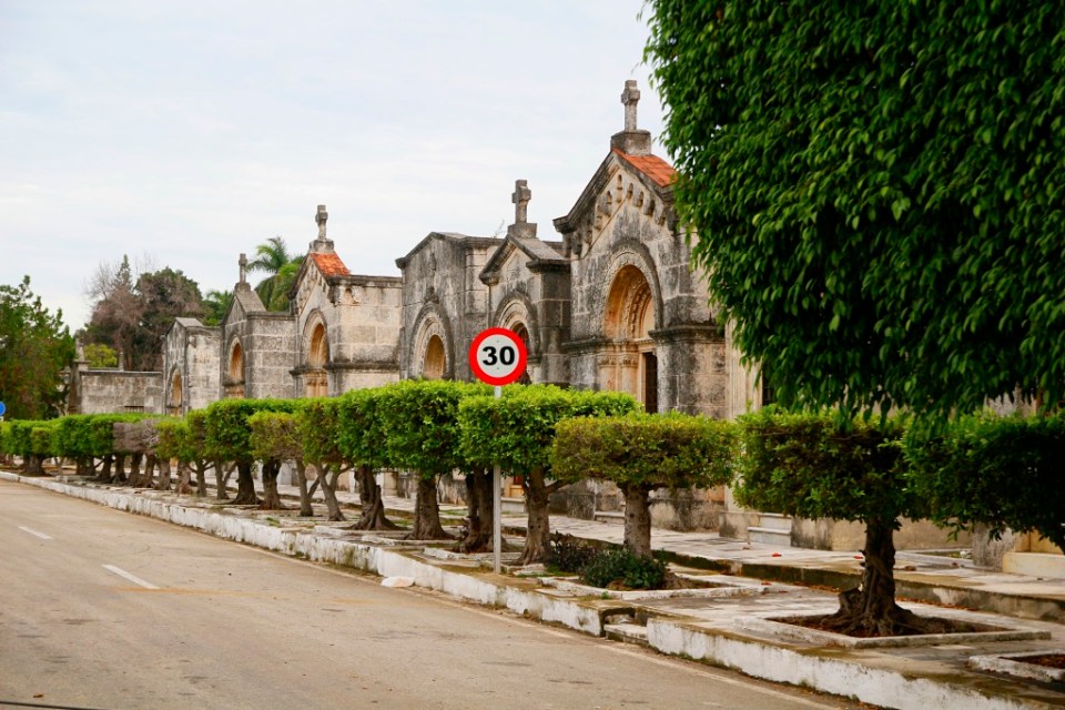 Hautausmaan bulevardilla