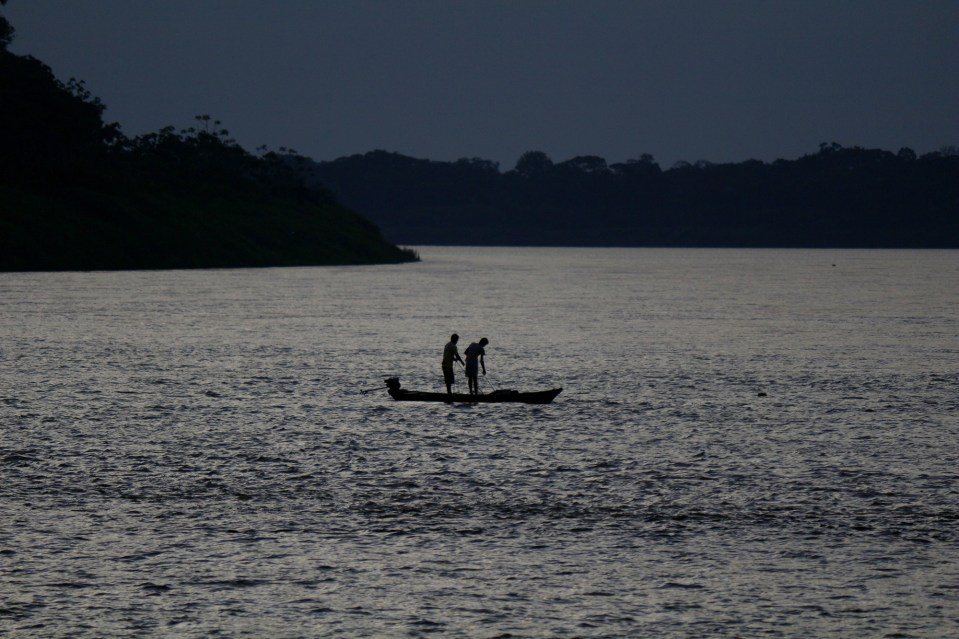 Kalassa Amatsonin illassa