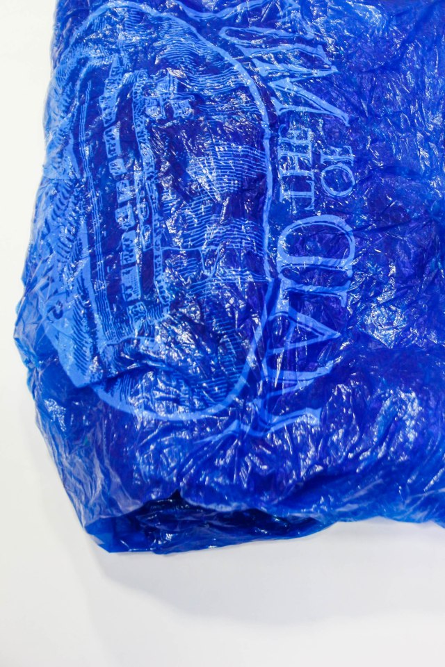 Niagaralta saatu sadeponcho